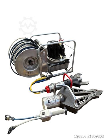 Hydraulik-Werkzeugsatz LUKAS, Pumpe 630 BAR, 230V Zestaw narzędzi hydraulicznych LUKAS pompa 630 BAR 230V Zestaw narzędzi hydraulicznych LUKAS pompa 630 BAR 230V