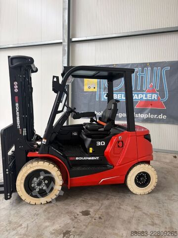 Electric 4-wheel forklift EP EFL30 Pro + Fingertip + Waage