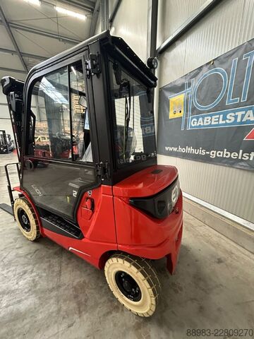 Electric 4-wheel forklift EP EFL25 Pro + Fingertip + Waage