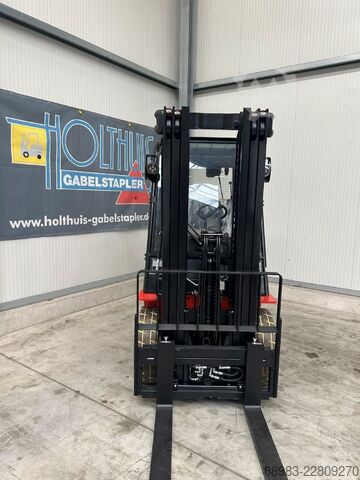 Electric 4-wheel forklift EP EFL25 Pro + Fingertip + Waage