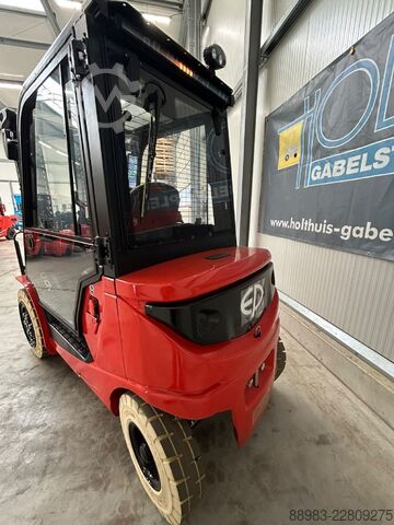 Electric 4-wheel forklift EP EFL30 Pro + Fingertip + Waage