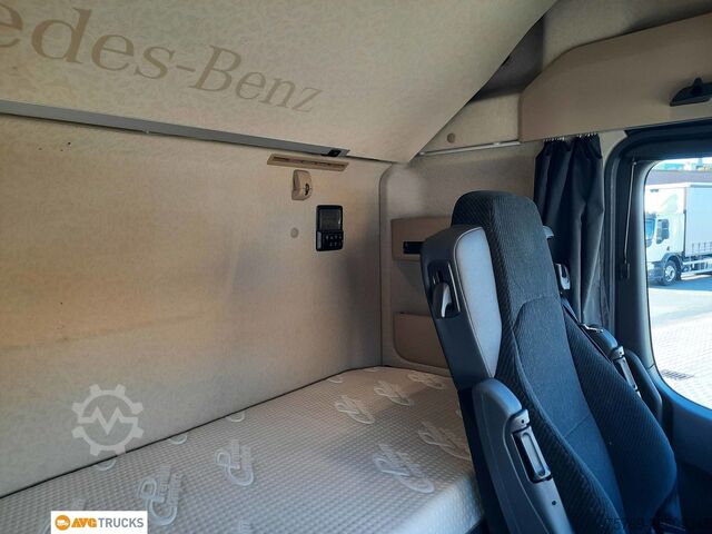 Swap body truck MERCEDES-BENZ 2545 L ACTROS L BigSpace Öl-Retarder 2 x 630 L