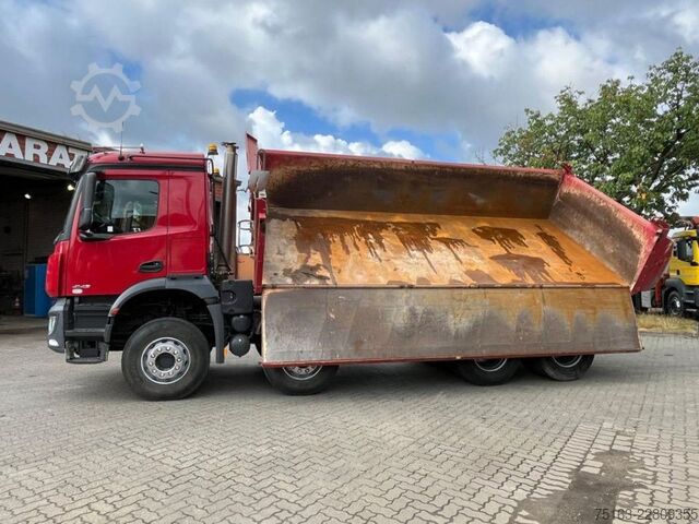 Tipper truck MERCEDES-BENZ Arocs 4143 8x4 4-Achs Kipper Meiller Bordmatik