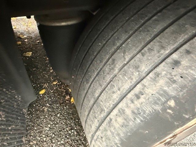 Auflieger mit Pritsche & Plane KÖGEL 3-Achs Mega+Coil+SAF+LaSi+CodeXL