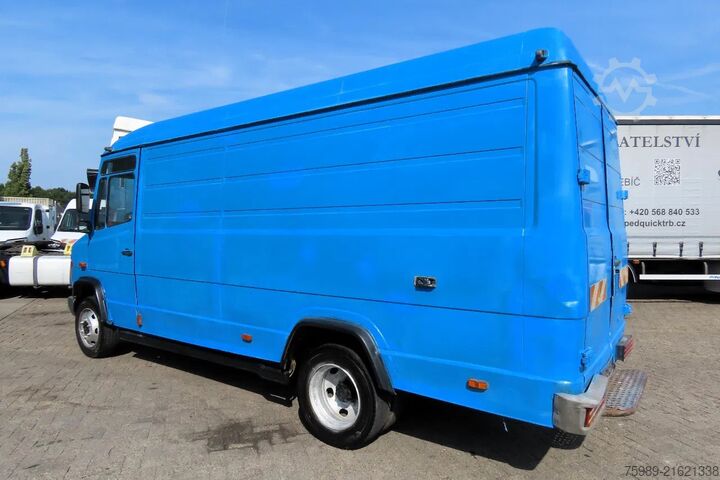 Kastenwagen Mercedes-Benz Vario 812D closed bus