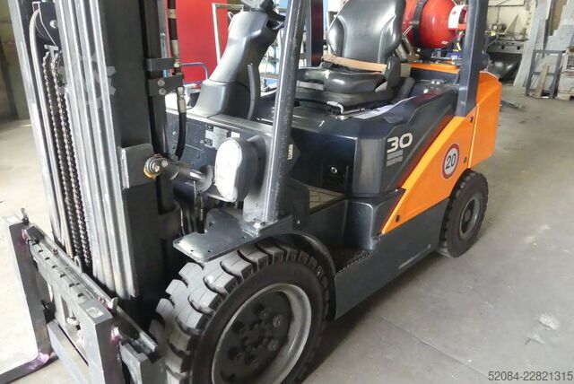 Doosan Gas-Gabelstapler - 3 to DOOSAN G30