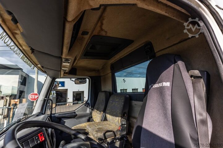 Kipper mit Kran RENAULT KERAX 270 DCI - PK 9501
