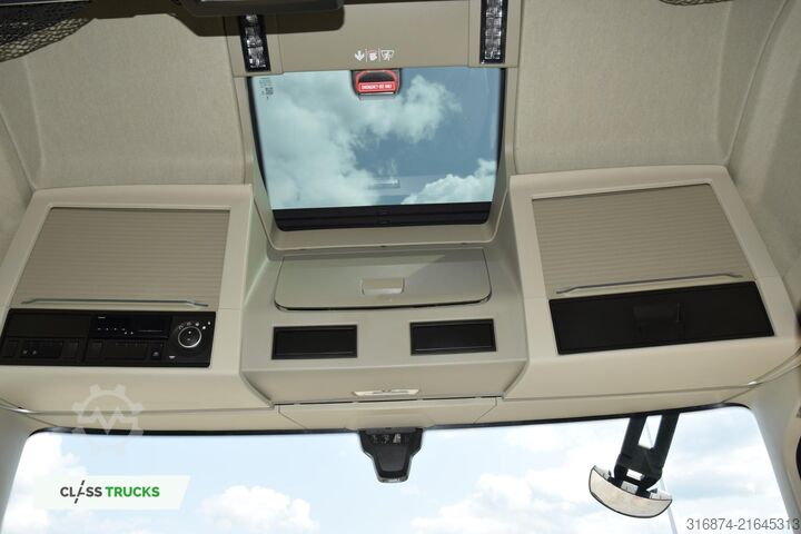 Standard SZM VOLVO FH 460 Globetrotter XL i-Save