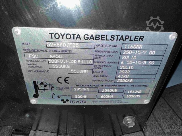 Dieselstapler Toyota 52-8FDJF35 - TRIPLEX - NEUWERTIG !!!