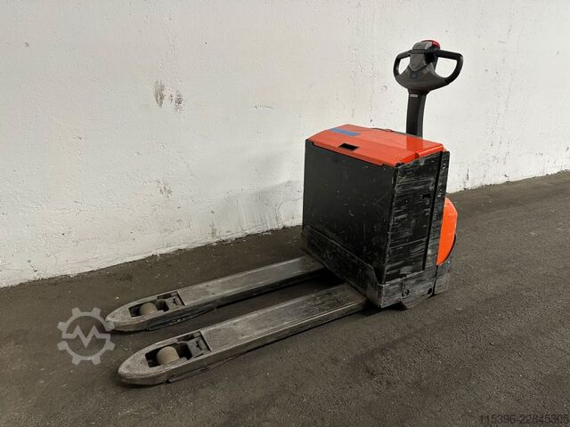 Niederhubwagen Toyota LWE 200