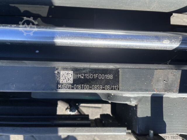 Schubmaststapler Linde R16