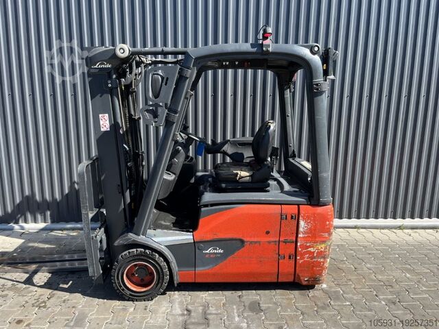 Electric 3-wheel forklift Linde E18-02