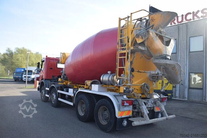 Mixer Scania P380 9 cub mixer
