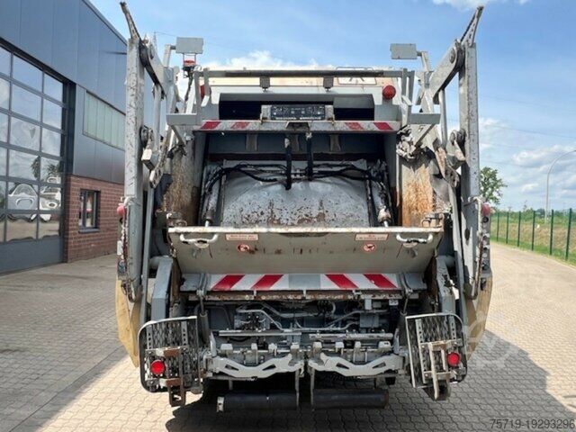 Müllwagen Mercedes-Benz 2633 Econic 6x2 Zöller Medium XXL Universal
