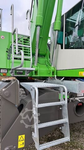 Handling excavator Sennebogen 825 M