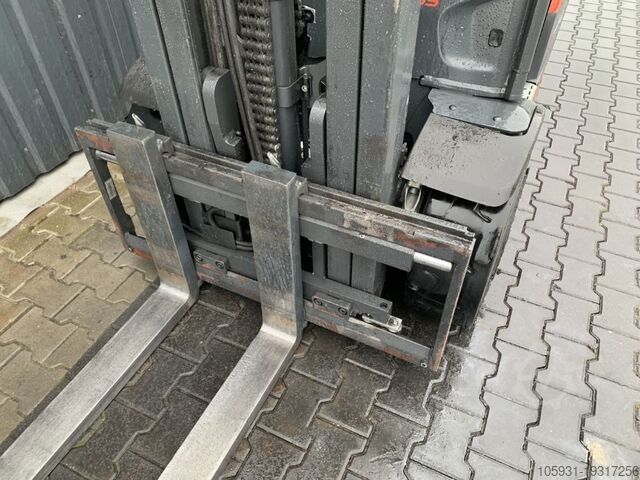 LPG Forklifts Linde H35T-01