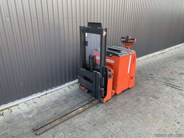 High Lift stacker Linde L06AC