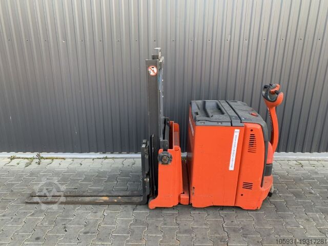 High Lift stacker Linde L06AC