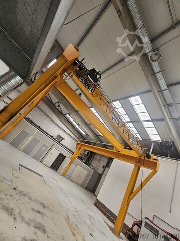 Zweiträger-Brückenkran 30ton Darusín / Street 30ton 9,3m span 12,5m crane runway