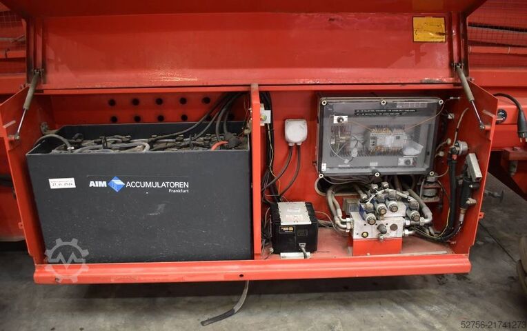 Scissor lift Holland Lift Combistar B165EL25