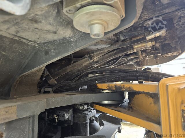 Wheel loader L556 - 13,187 h Liebherr L556-454 2plus2