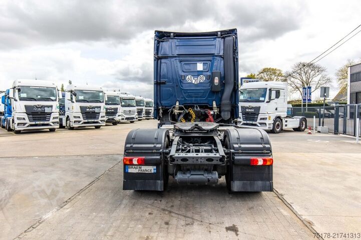 Standard tractor MERCEDES ACTROS 1846 LS +ADR