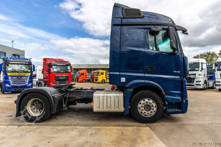 Standard tractor MERCEDES ACTROS 1846 LS +ADR