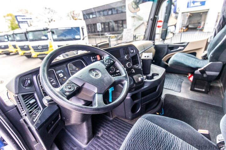 Standard tractor MERCEDES ACTROS 1846 LS +ADR