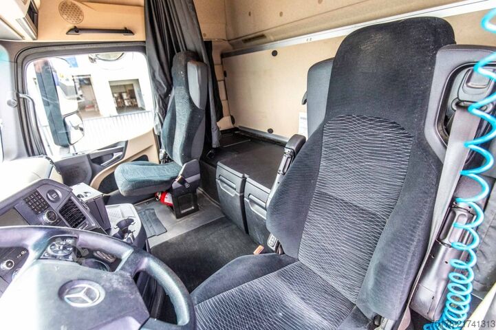Standard tractor MERCEDES ACTROS 1846 LS +ADR
