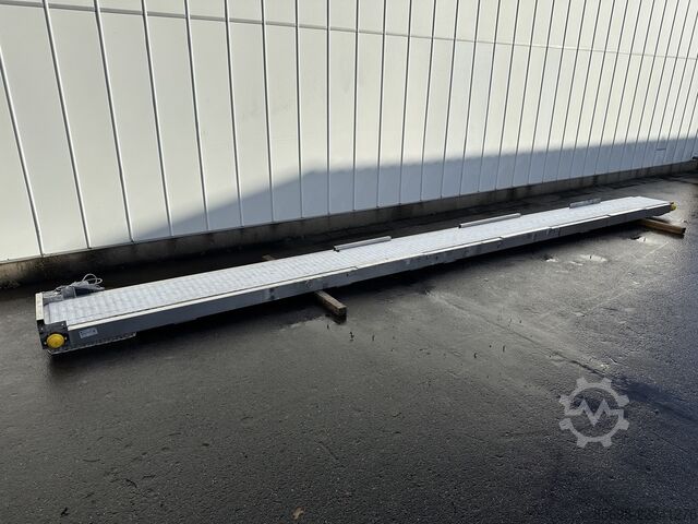 QJ Producties conveyor 765 x 45 cm with modular PP belt QJ-PRODUCTIES 