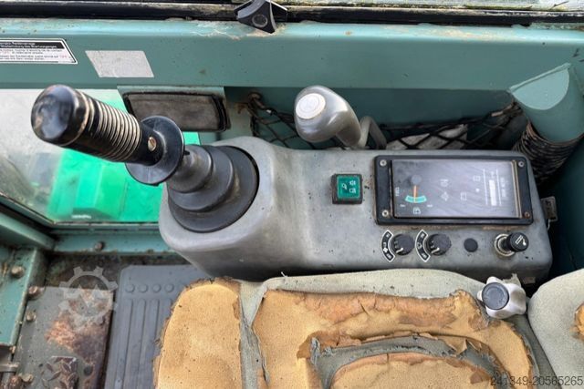 Chain excavator YANMAR B37-2A 3x Schaufeln