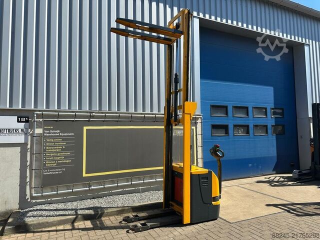 Jungheinrich VS-22845 electric stacker JUNGHEINRICH EJC14G