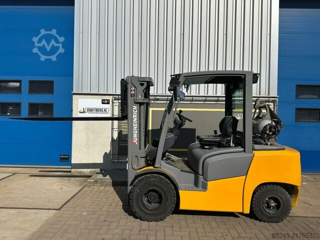 VS-22836 LPG Forklift Jungheinrich TFG 430 JUNGHEINRICH TFG 430