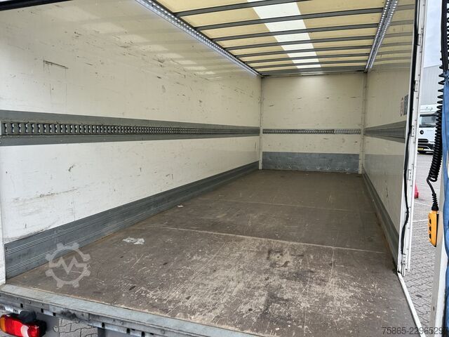 Box body Volvo FL 210 Euro 6 D / 12 Ton / 293 dkm / Box / Laad...