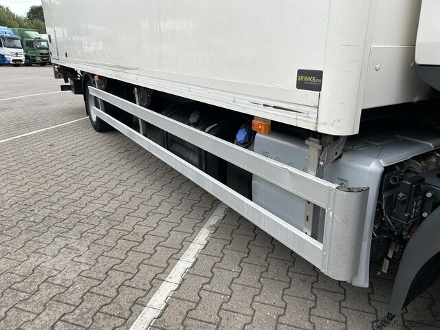 Box body Volvo FL 210 Euro 6 D / 12 Ton / 293 dkm / Box / Laad...