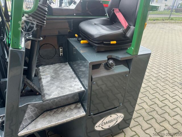 Vierwege-Gabelstapler Combilift CB3000// Diesel// Perfect / Only 5185 h