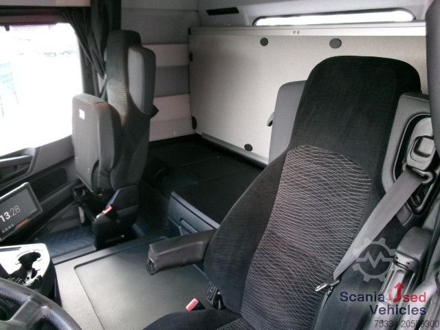 Standard tractor unit Mercedes-Benz Arocs 1846LS HAD mit Kipphydraulik