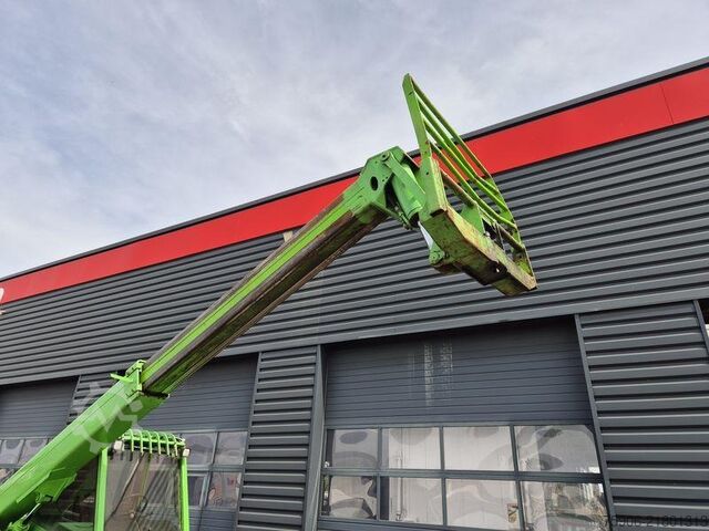 Teleskoparmstapler Merlo P27.7 EVN