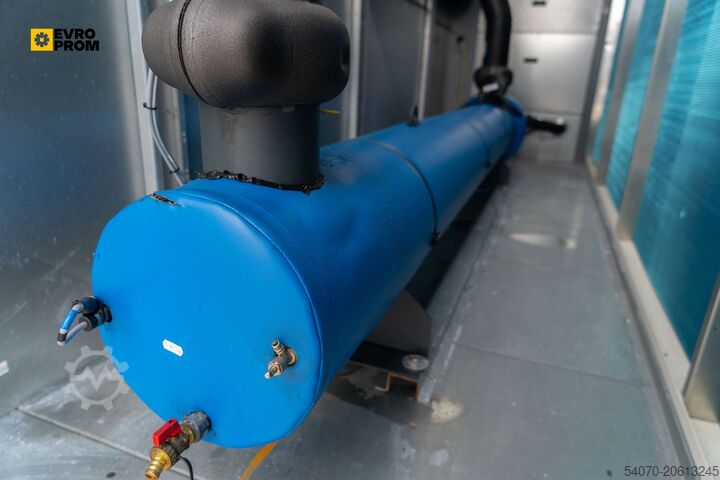 Chiller New Aircooled chiller CLIVET WSAT XEM 120.4 330.4 KW. 2025 yom