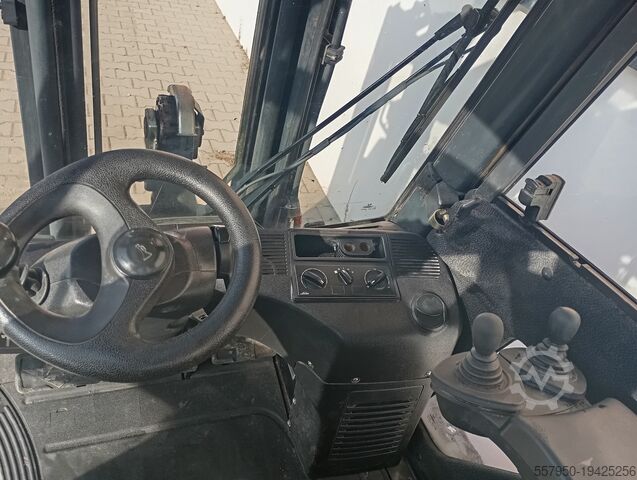 4-Rad-Gabelstapler Linde H 16 Diesel Triplex