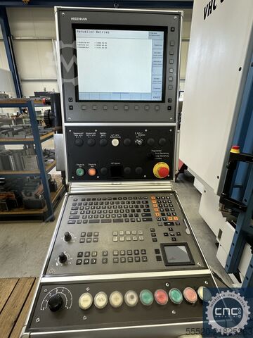 Universal-Bearbeitungszentrum AXA VHC 3 - S