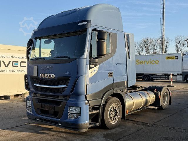 Volume tractor unit IVECO AS440S46T/FP LT LNG / Intarder