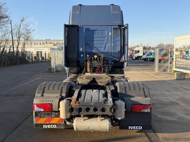 Volume tractor unit IVECO AS440S46T/FP LT LNG / Intarder