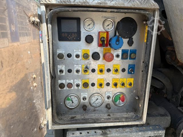 Vacuum tank truck MERCEDES-BENZ 2643 6x2 Kanalreiniger Kombi MÜLLER