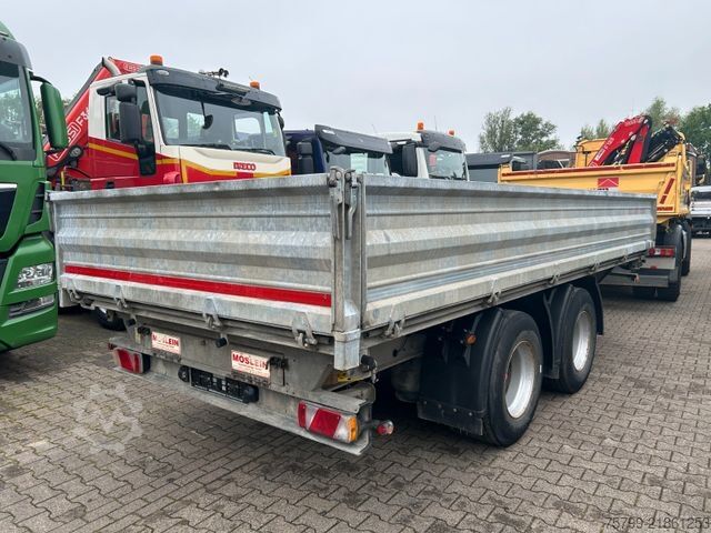 Three-way tipper trailer MÖSLEIN ALU 3Skipper Tandem Tieflader mit 2 Rampen