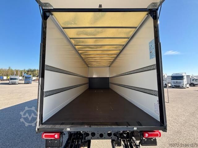 Box truck  eActros 400 L