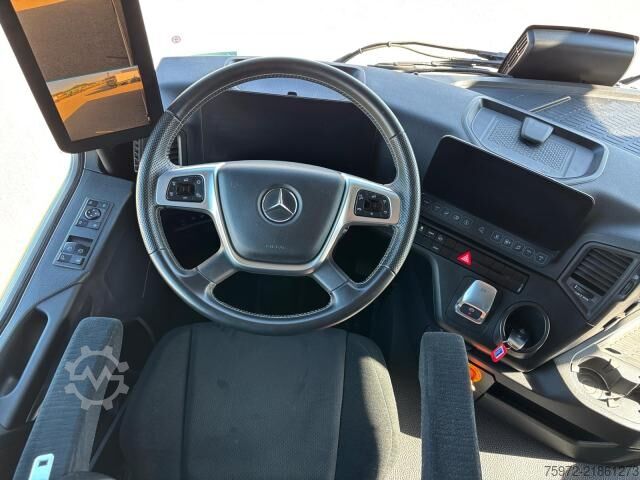 Box truck eActros 400 L