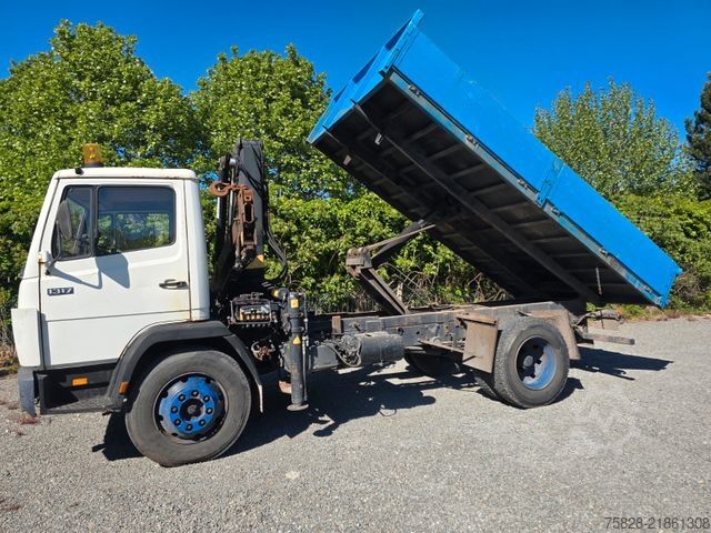 Tipper truck MERCEDES-BENZ Ecoliner 1317 / Kipper - Kran Hiab 090