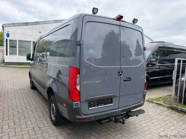 High top van MERCEDES-BENZ Sprinter 316 CDI AHK 3,5t Standheizung Tempomat
