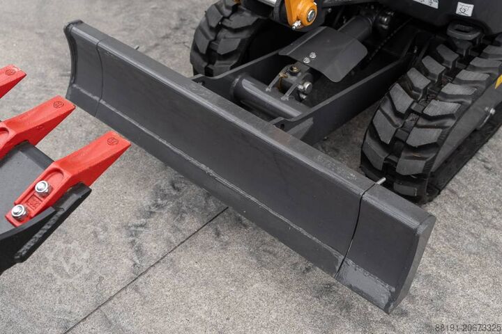 Mini excavator CASE CX 15 EV